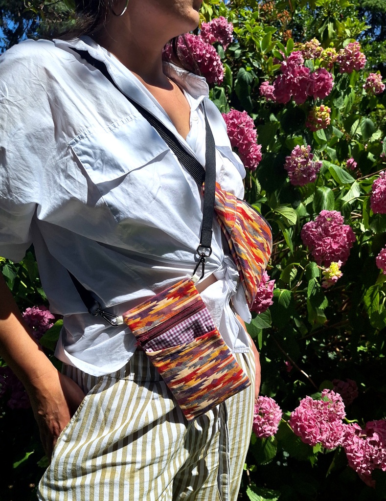 Pochette téléphone POT25E08